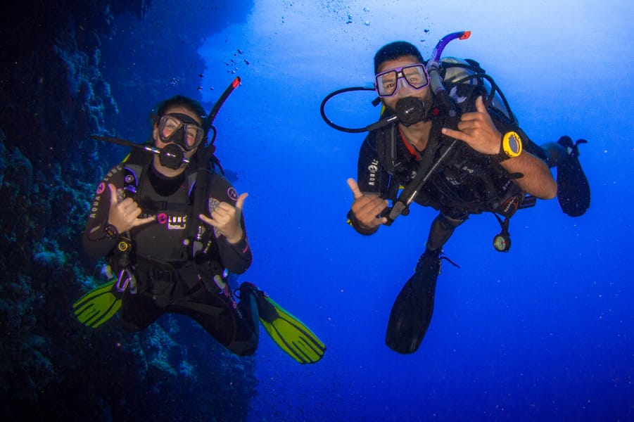 PADI courses and diving packages with H2O Divers Dahab